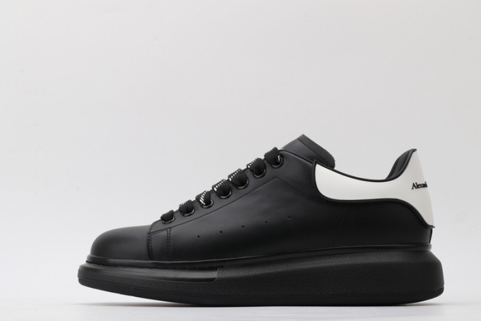 ALEX MCQU SNEAKER