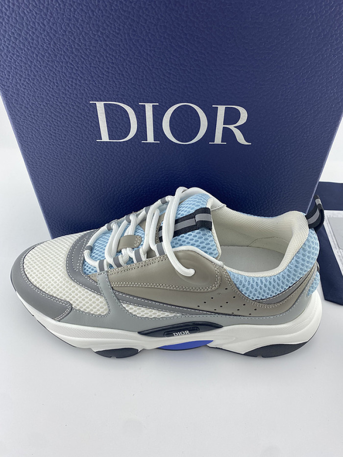 D10R SNEAKER
