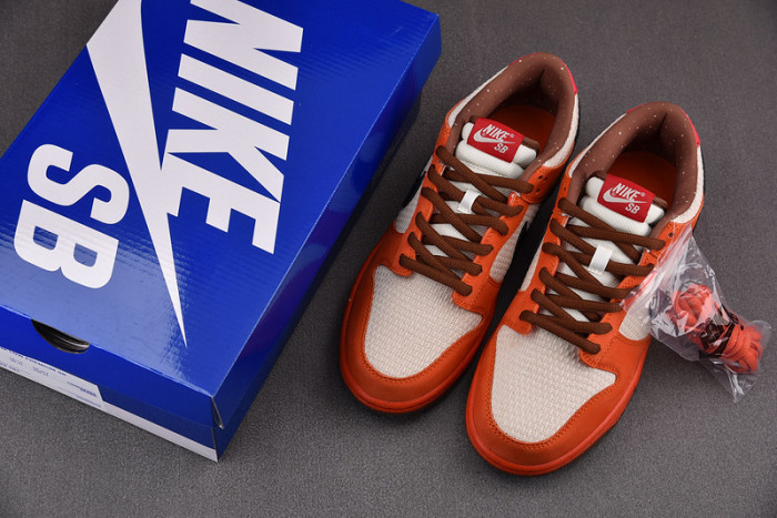 NIKE Dunk SB Low Premium “Un-Hemp” 313170-101