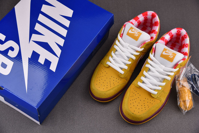 Nike Dunk SB Low “Yellow Lobster” 313170-137566