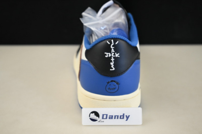 TRAVIS SCOTT X FRAGMENT X AIR JORDAN 1 LOW OG DM7866-140