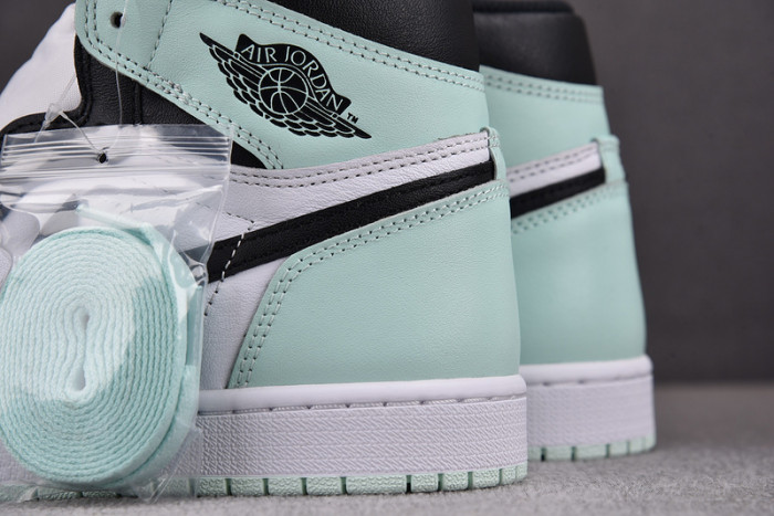 AIR JORDAN 1 RETRO HIGH OG NRG "IGLOO" 861428-100
