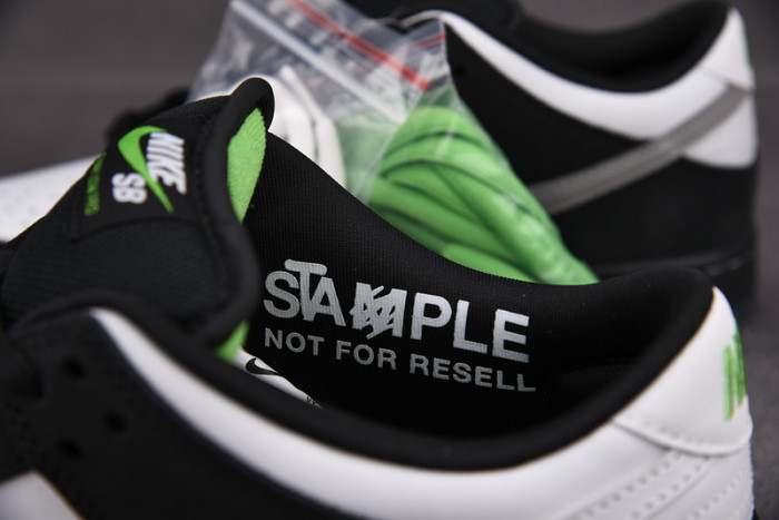 NIKE SB DUNK LOW STAPLE PANDA PIGEON - BV1310-013