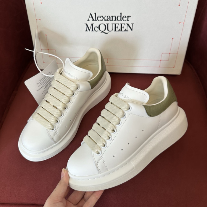 ALEX MCQU SNEAKER