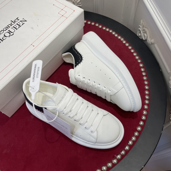 ALEX MCQU SNEAKER