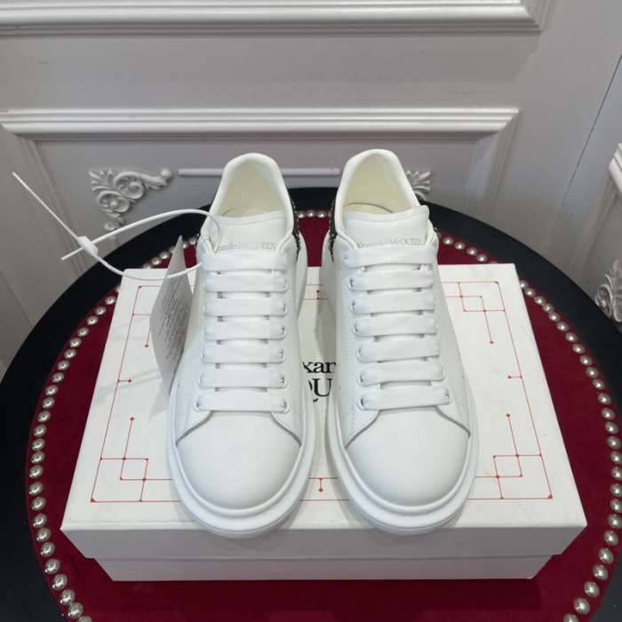 ALEX MCQU SNEAKER