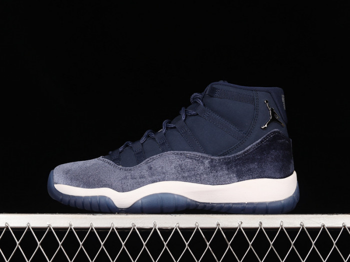 Air Jordan 11 Velvet “Midnight Navy” AR0715-441