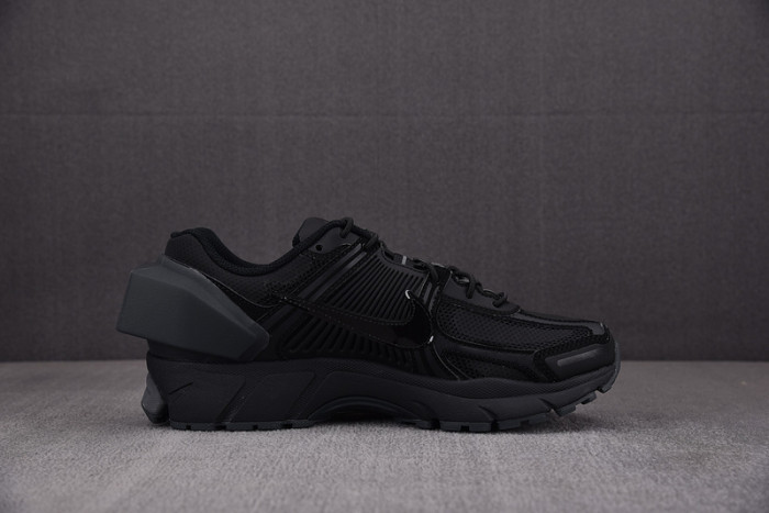 Nike Zoom Vomero 5 A Cold Wall Black  AT3152-001