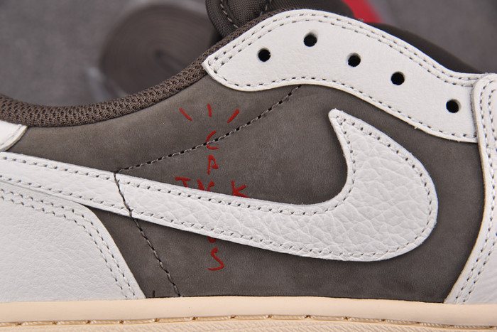 TRAVIS SCOTT X AIR JORDAN 1 LOW OG “REVERSE MOCHA”    DM7866-162