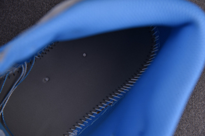 Air Jordan 1 Mid “University Blue” DX9276-100