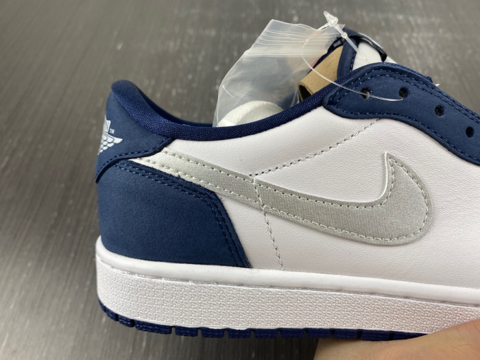 Air Jordan 1 Low SB Midnight Navy CJ7891-400