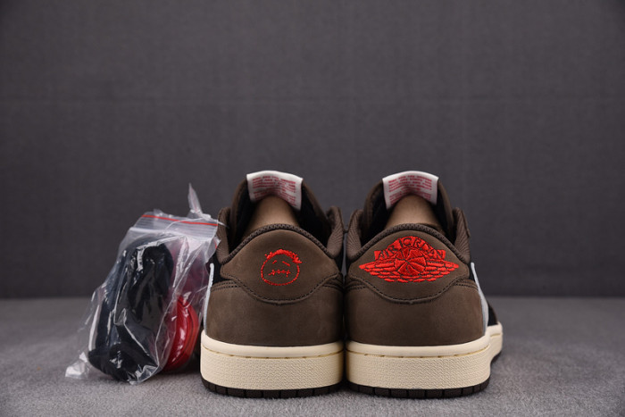 TRAVIS SCOTT AIR JORDAN 1 LOW DARK MOCHA CQ4277-001