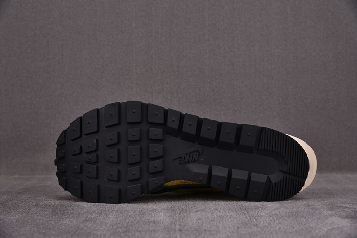 NIKE VAPORWAFFLE SACAI TOUR YELLOW CV1363-700