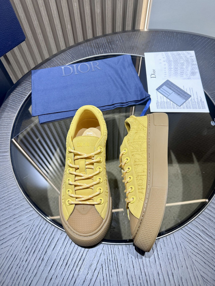 D10R SNEAKER