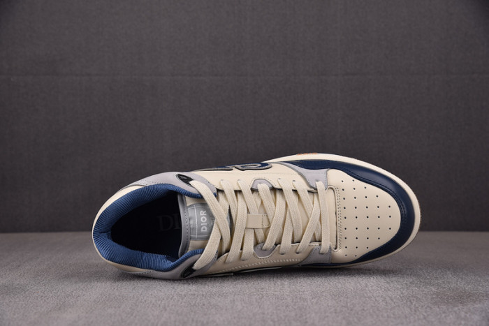 D10R B57 MID SNEAKER