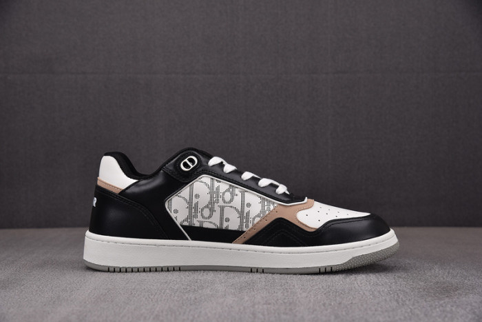 D10R B27 LOW SNEAKER