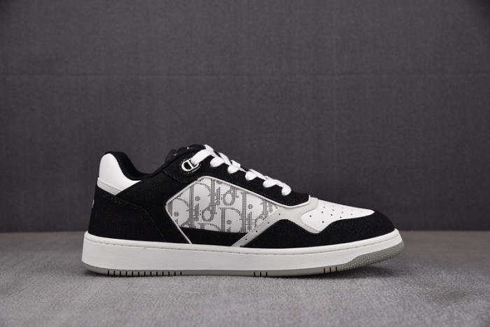 D10R B27 LOW SNEAKER