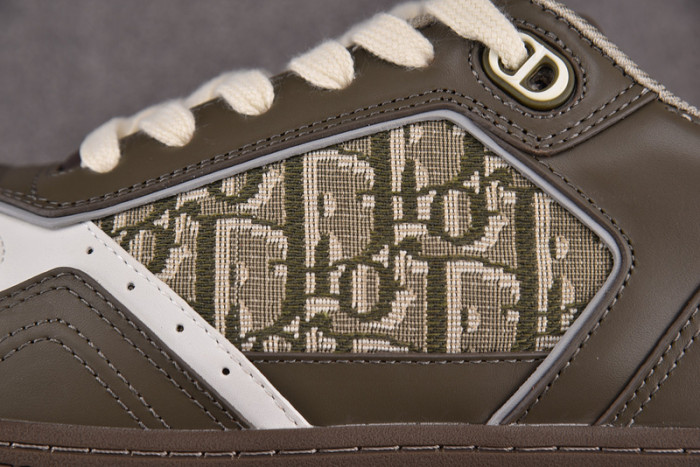 D10R B27 LOW SNEAKER