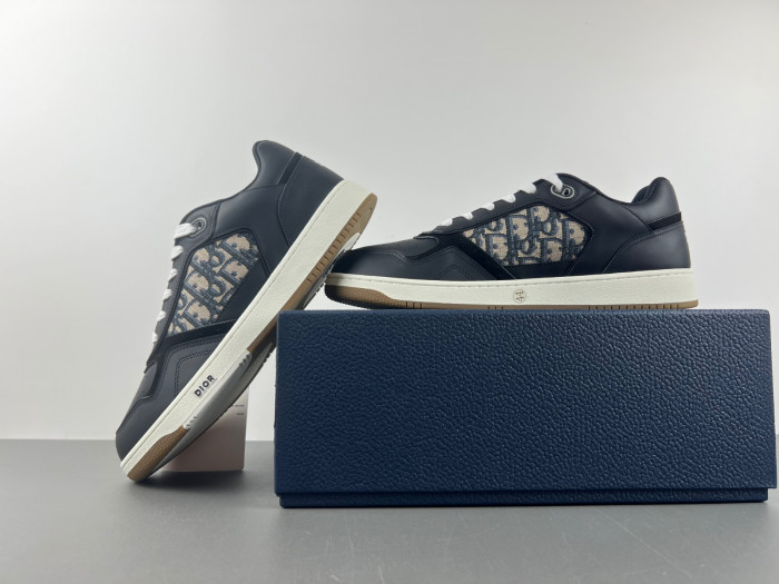 D10R B27 LOW SNEAKER