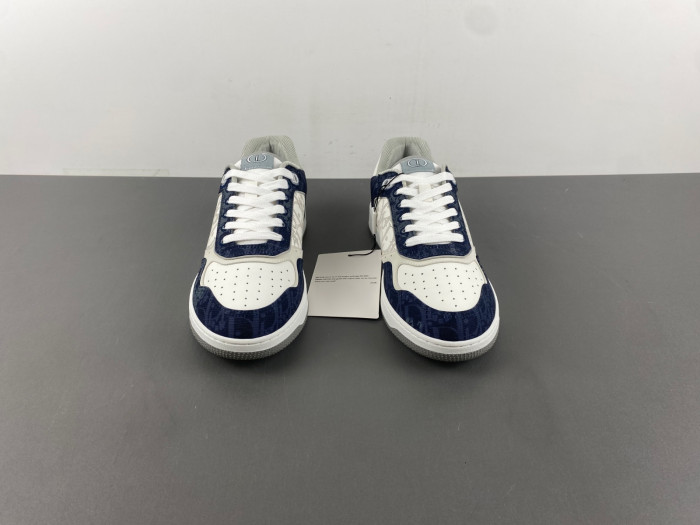 D10R B27 LOW SNEAKER