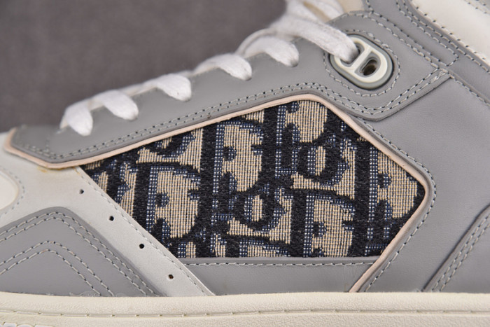 D10R B27 MID SNEAKER