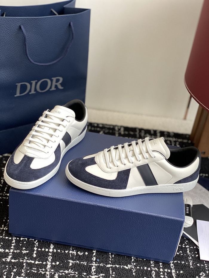D10R SNEAKER