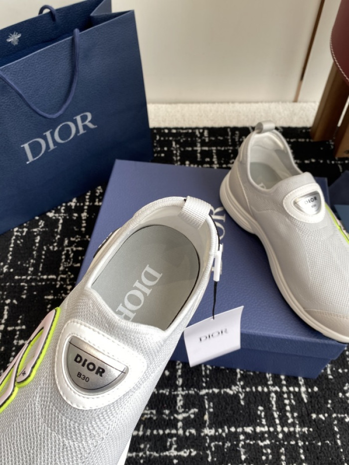 D10R SNEAKER