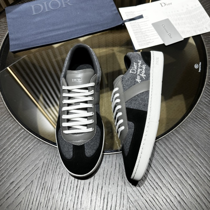 D10R SNEAKER