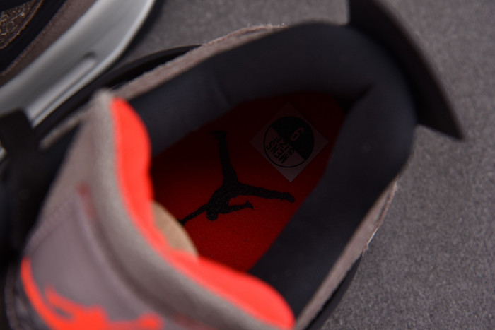 AIR JORDAN 4 RETRO "TAUPE HAZE" DB0732-200