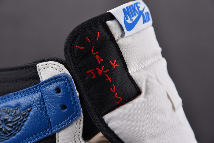 TRAVIS SCOTT × FRAGMENT × NIKE AIR JORDAN 1 RETRO HIGH OG SP DH3227-105