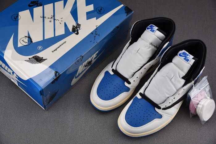 TRAVIS SCOTT × FRAGMENT × NIKE AIR JORDAN 1 RETRO HIGH OG SP DH3227-105