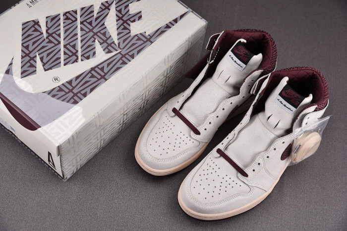 A MA MANIERE X AIR JORDAN 1 DO7097-100