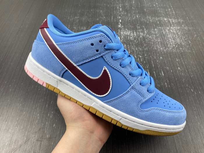 Nike Dunk SB Low PRM “Phillies” DQ4040-400
