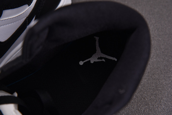 Air Jordan 1 Mid "Panda" DV0991-101