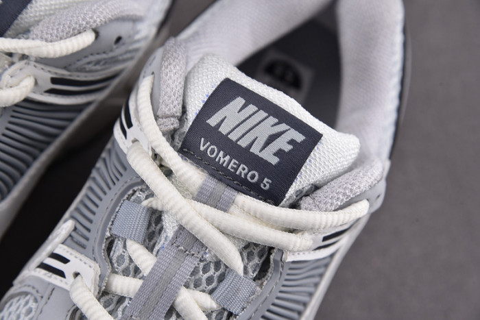 NK Air Zoom Vomero FD9919-001