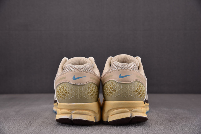 Nike Zoom Vomero 5 Oatmeal (Women
