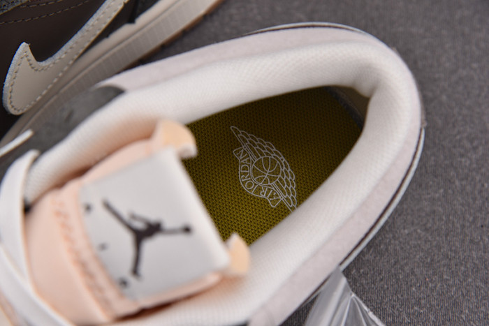 Air Jordan 1 Low SNKRS Day Korea Magpie (2023)  FD0399-004