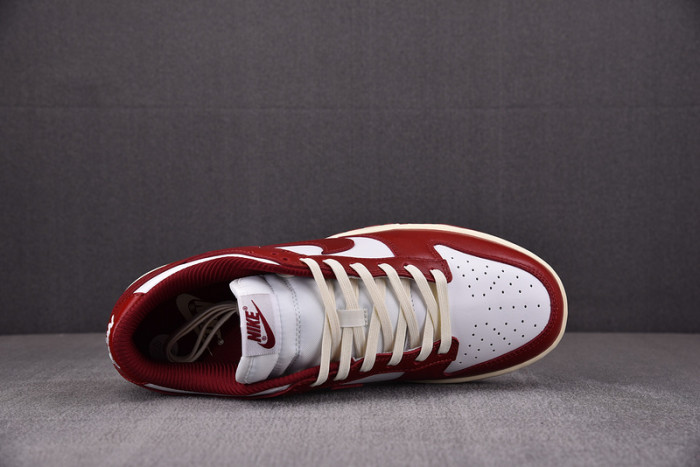 WMNS NK Dunk Low PRM “Team Red and White” FJ4555-100
