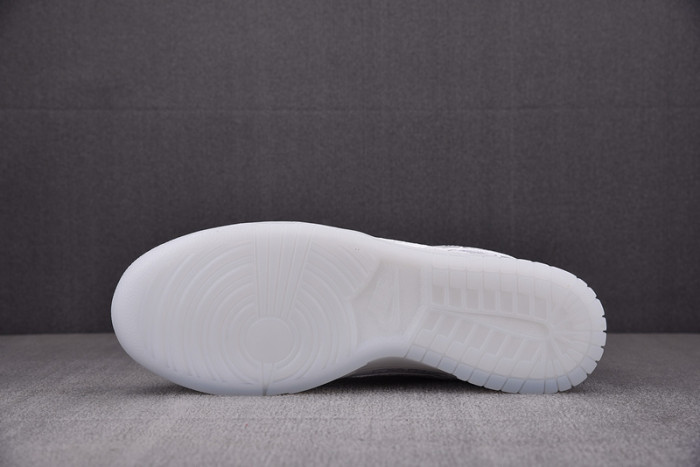 CLOT x fragment x Nike Dunk Low FN0315-110