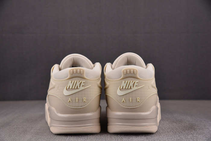Air Jordan 4 RM WMNS “Legend Light Brown” FQ7940-200