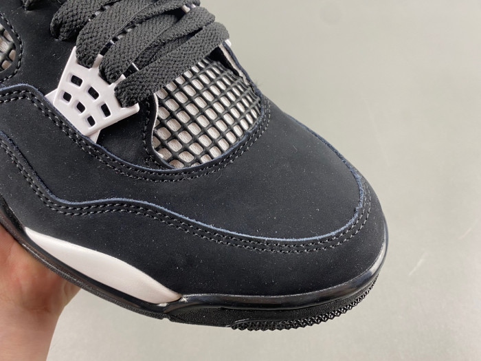 Air Jordan 4 "White Thunder" FQ8138-001