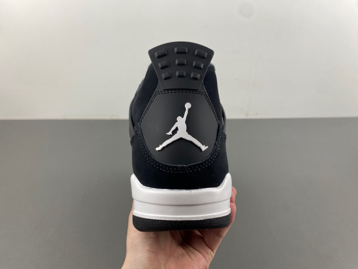 Air Jordan 4 "White Thunder" FQ8138-001