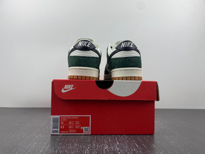 Nike Dunk Low WMNS Green Snake FQ8893-397