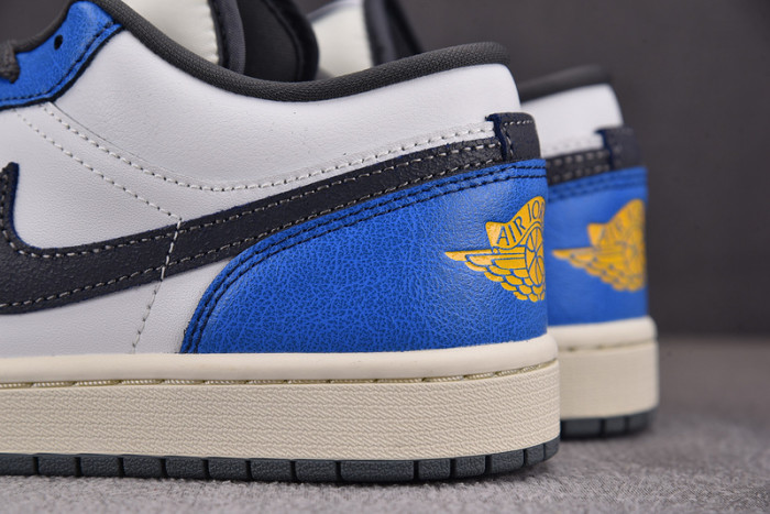 Wmns Air Jordan 1 Low SE 