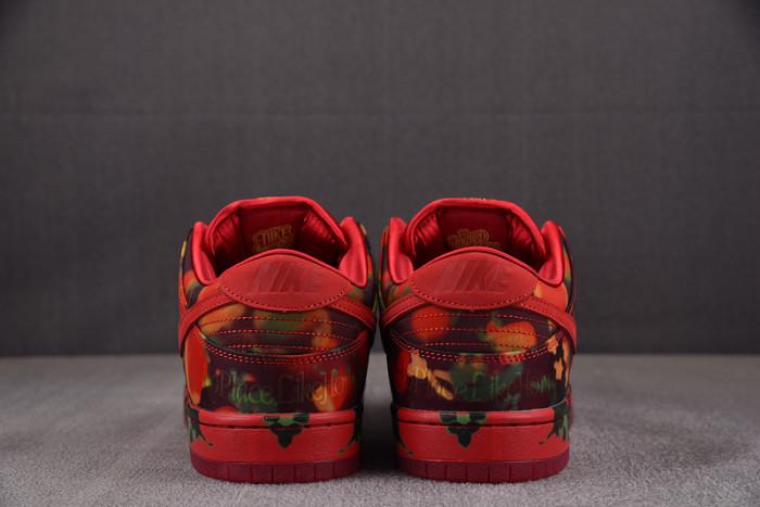 The Wizard of Oz x Nike SB Dunk Low FZ1291-600