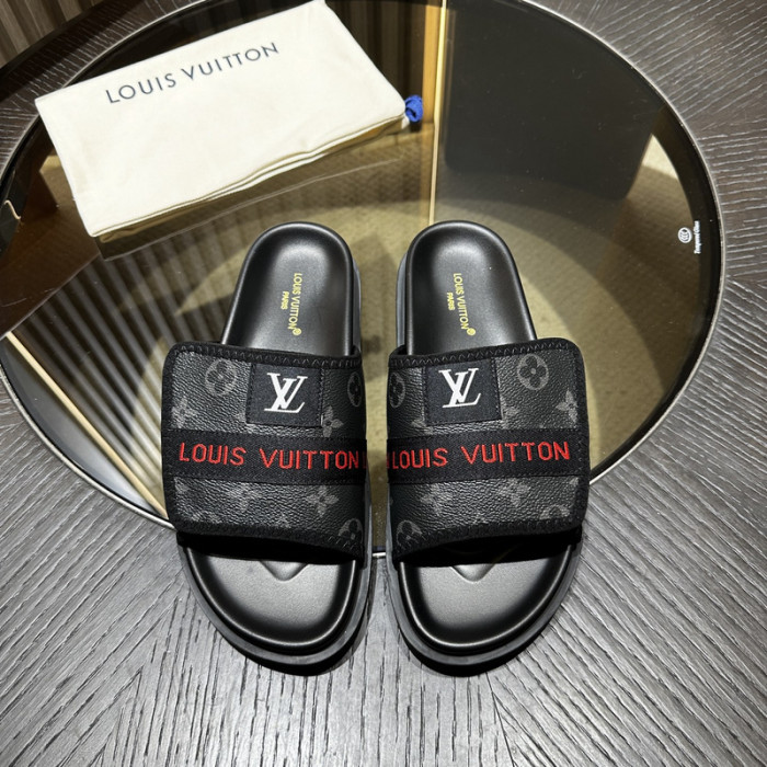 L0VT SANDAL