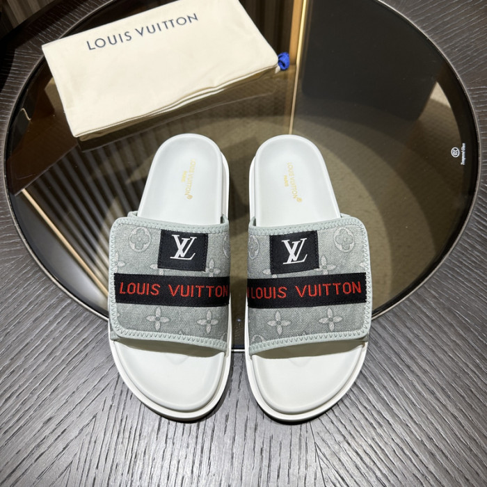 L0VT SANDAL