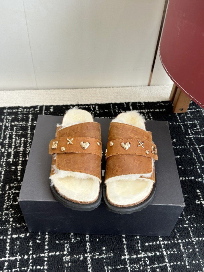 L0VT SANDAL