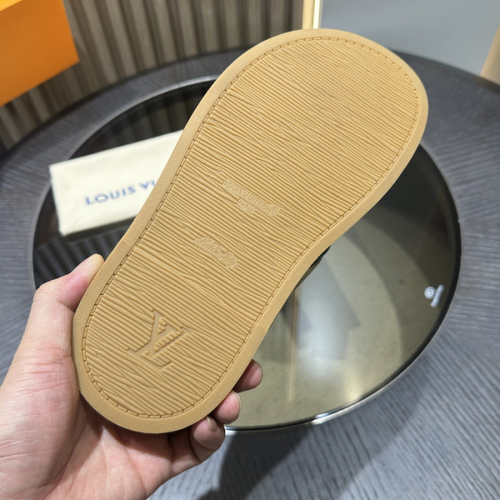 L0VT SANDAL