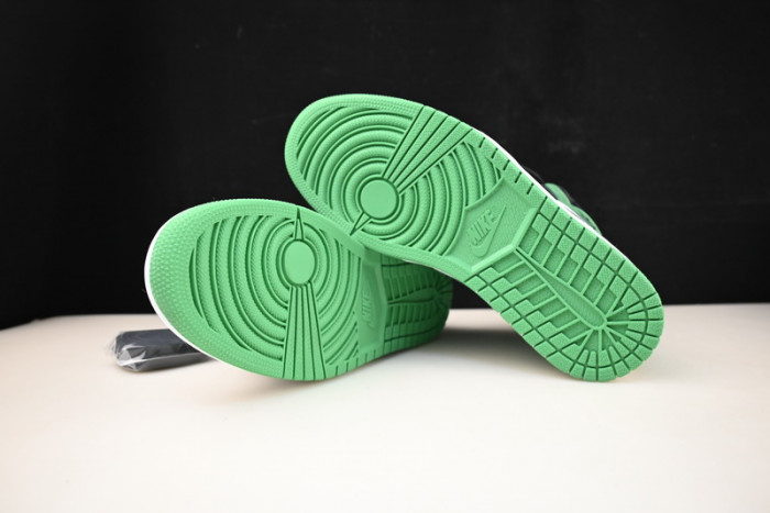 Air Jordan 1 High OG "Lucky Green" DZ5485-031